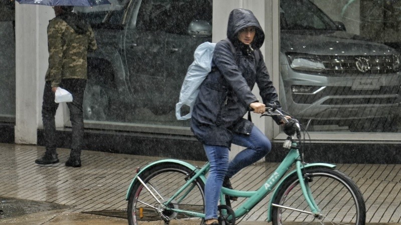 Se esperan lluvias intensas para la noche de este viernes y todo el sábado.