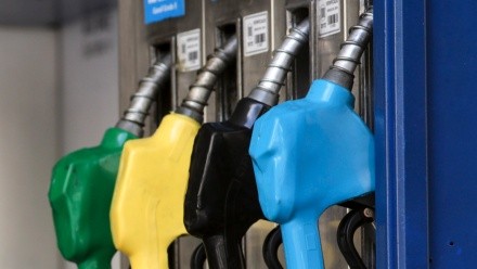 Se prevé que el alza del precio del petróleo impacte de lleno en los surtidores de combustibles.