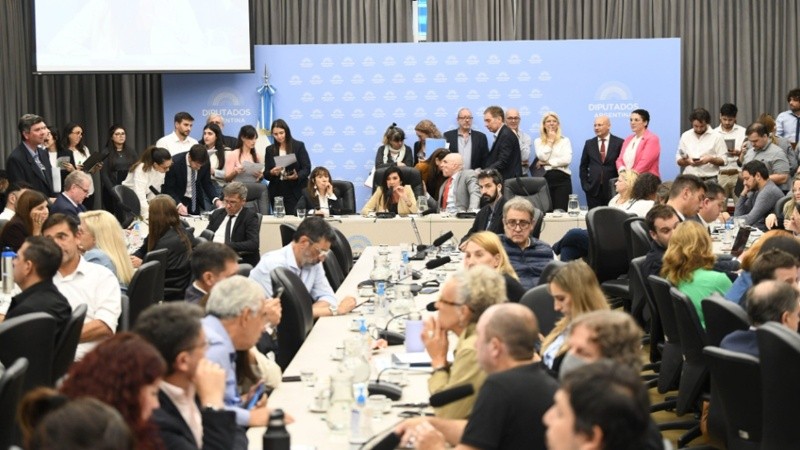 El Gobierno consiguió dictamen favorable para tratar el proyecto de baja de la edad de imputabilidad en Diputados.