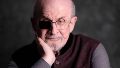 Condenaron a 25 años de prisión al atacante del escritor Salman Rushdie: “Tuve la impresión de que me estaba muriendo”