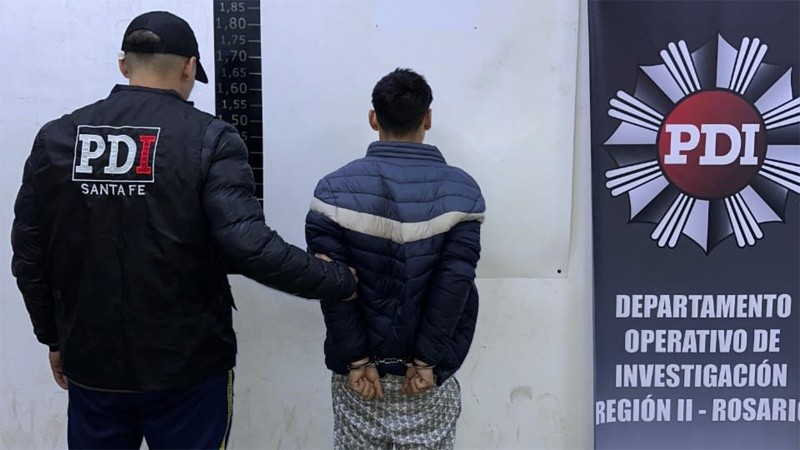El joven de 18 años fue captura en un domicilio de Ayacucho al 6700.