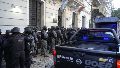 Este martes finaliza el vaciamiento de comisarías en Rosario: Pullaro supervisa el traslado de detenidos