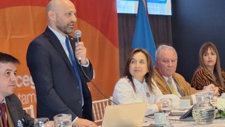 El ministro de Desarrollo Productivo, Gustavo Puccini, avanza con la promoción exportaciones vía Santa Fe.