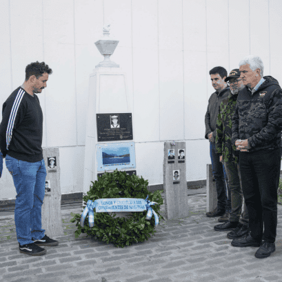 Rosario homenajeó a los héroes del crucero Belgrano: "Hay que seguir malvinizando"